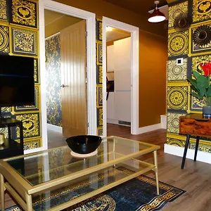 Ultra Deluxe Versace Near Sheffield Full Sky Tv Apartment Rotherham
